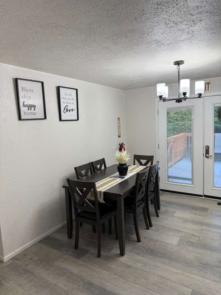 Graceful Living Home Image 8